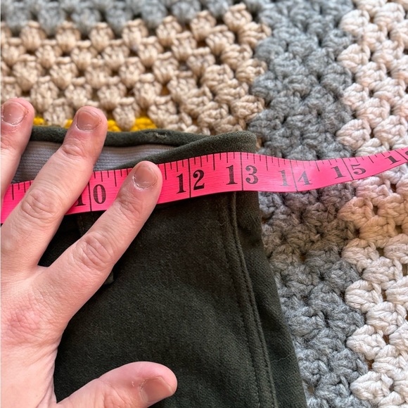 Women’s Devon Aire Green Riding Pants - Picture 6 of 7